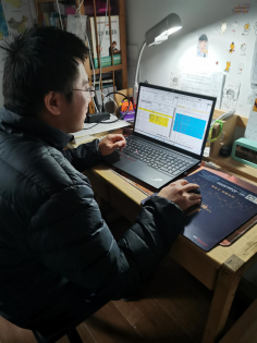 居家辦公的得潤員工 居家辦公的得潤員工