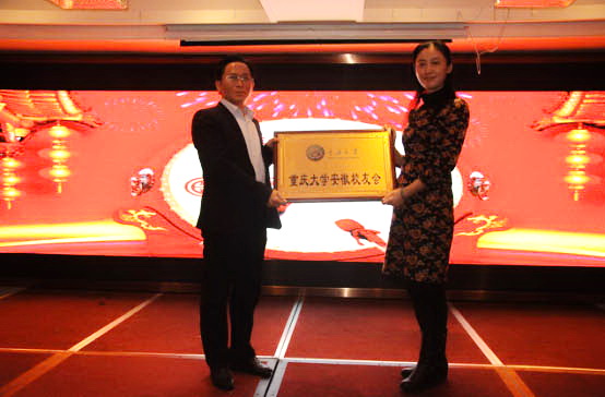 得潤(rùn)電氣高低壓開(kāi)關(guān)柜廠家 咨詢熱線:4000551777 得潤(rùn)電氣高低壓開(kāi)關(guān)柜廠家 咨詢熱線:4000551777