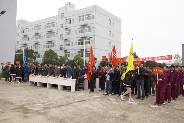 得潤電氣 電氣成套設(shè)備廠家 咨詢熱線:4000551777 得潤電氣 電氣成套設(shè)備廠家 咨詢熱線:4000551777