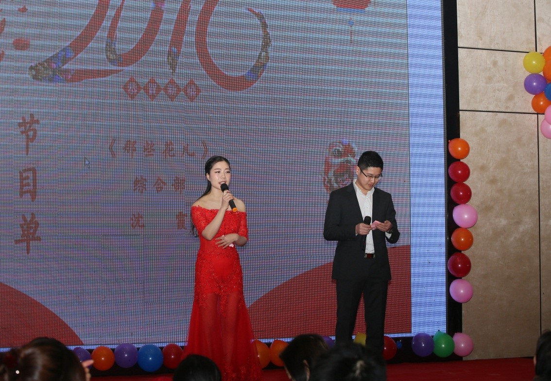 安徽得潤(rùn)電氣2016迎新晚會(huì)(www.kaiquanf.cn)全國(guó)統(tǒng)一客服熱線:400-0551-777 安徽得潤(rùn)電氣2016迎新晚會(huì)(www.kaiquanf.cn)全國(guó)統(tǒng)一客服熱線:400-0551-777