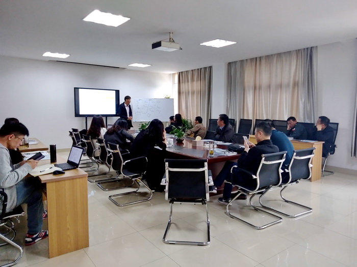 開關(guān)柜生產(chǎn)廠家 400-128-7988 開關(guān)柜生產(chǎn)廠家 400-128-7988