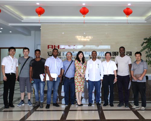 得潤(rùn)電氣 高低壓開(kāi)關(guān)柜 無(wú)功補(bǔ)償 配電柜 旁路柜 環(huán)網(wǎng)柜 咨詢熱線:400-0551-777 qq:3176885416 得潤(rùn)電氣 高低壓開(kāi)關(guān)柜 無(wú)功補(bǔ)償 配電柜 旁路柜 環(huán)網(wǎng)柜 咨詢熱線:400-0551-777 qq:3176885416