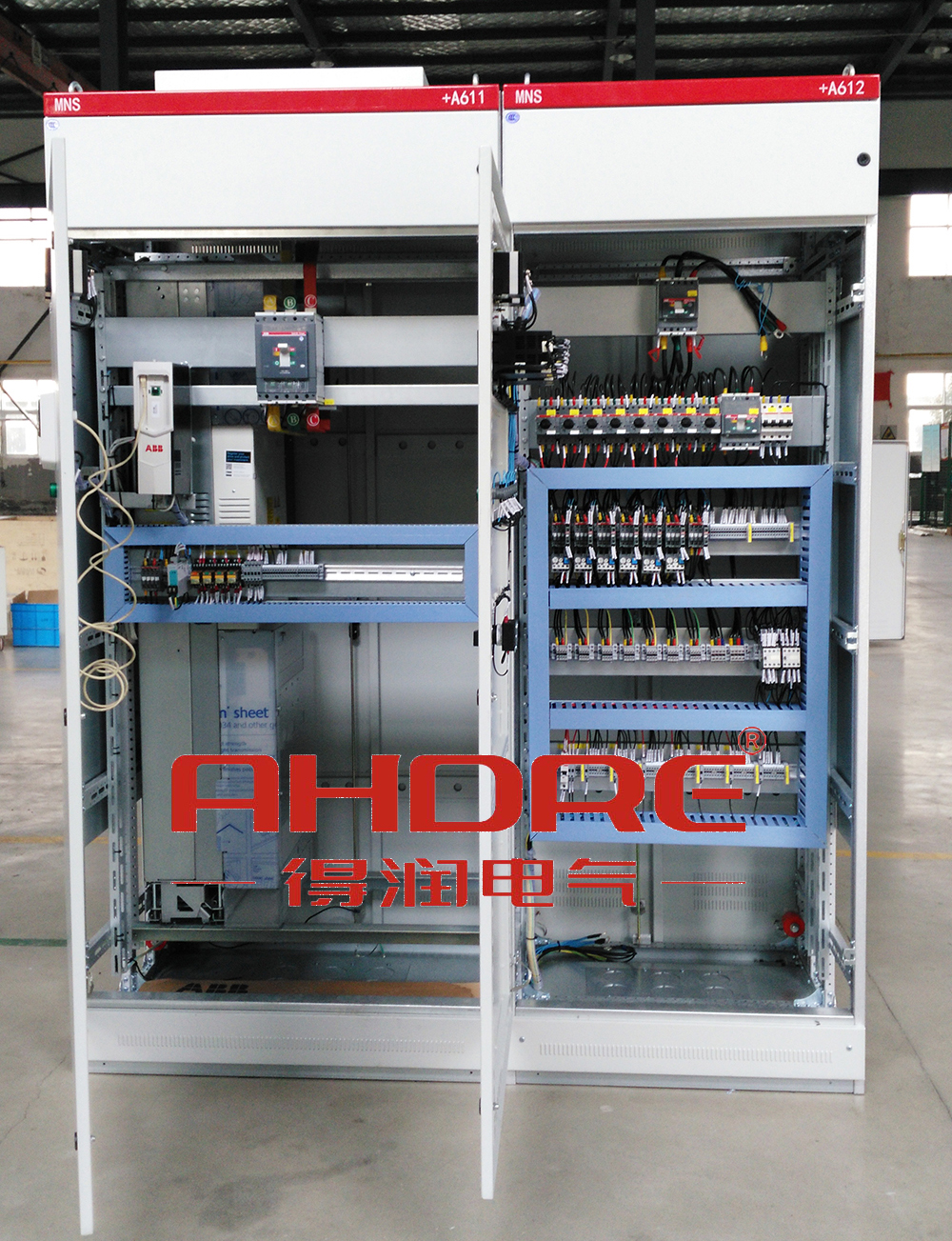 得潤(rùn)電氣 低壓變頻器柜 咨詢熱線:4000551777 QQ:3176885416. 得潤(rùn)電氣 低壓變頻器柜 咨詢熱線:4000551777 QQ:3176885416.