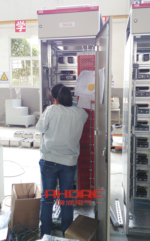 得潤(rùn)電氣 低壓開關(guān)柜 咨詢熱線:4000551777 得潤(rùn)電氣 低壓開關(guān)柜 咨詢熱線:4000551777