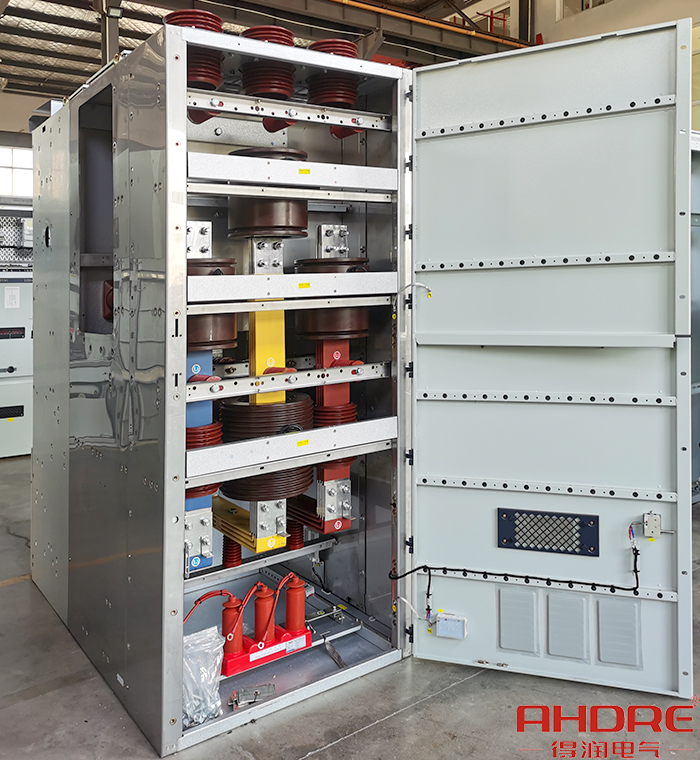 10KV中壓進線柜的背面圖.jpg 10KV中壓進線柜的背面圖.jpg