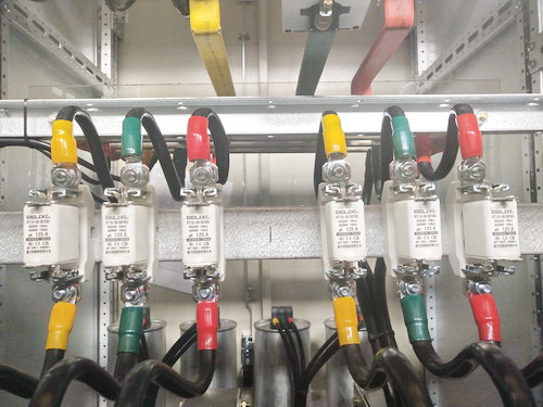 熔斷器隔離開關(guān).jpg 熔斷器隔離開關(guān).jpg