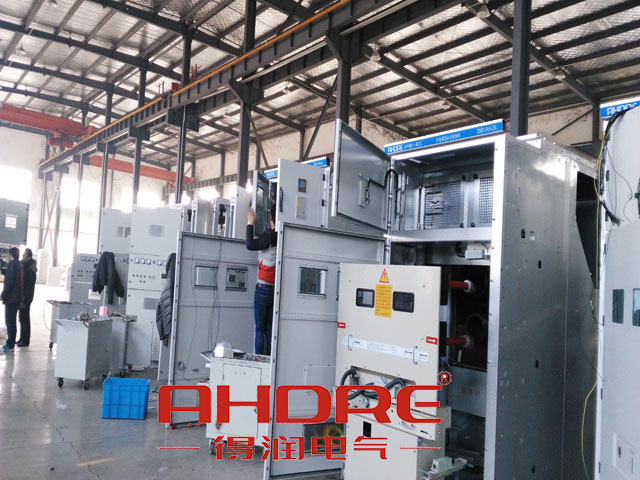 得潤電氣 高低壓開關(guān)柜生產(chǎn)廠家 咨詢熱線:4000551777 QQ:3176885416 得潤電氣 高低壓開關(guān)柜生產(chǎn)廠家 咨詢熱線:4000551777 QQ:3176885416