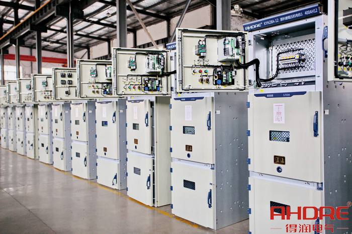 10KV中壓柜.jpg 10KV中壓柜.jpg